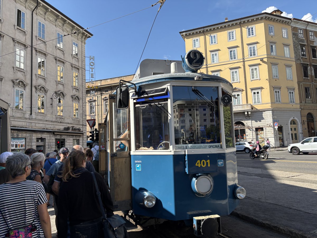 Time to leave the city and go back up to Opcina..