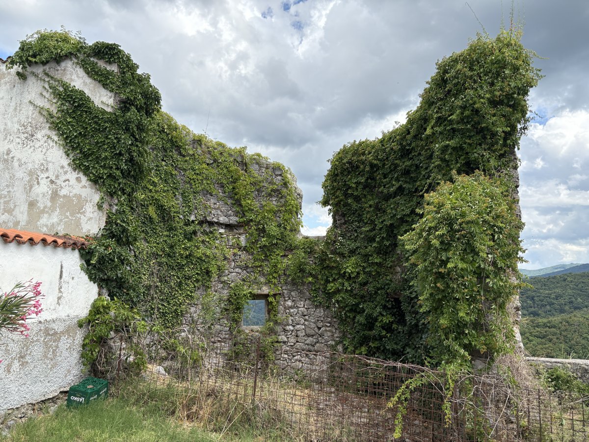 Crumbled tower with incredible views over the Red Karst..