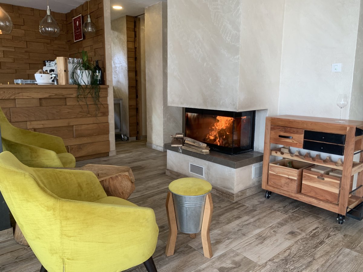 modern, warm and comfy at Termika restaurant..