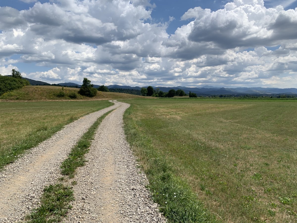 bike out along this fab track to the Museum of 17 Disappearing Lakes..