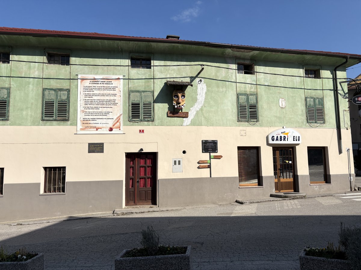 This is the Laufarija House at the top of the high St, where the costumes are made and the characters meet and emerge from..