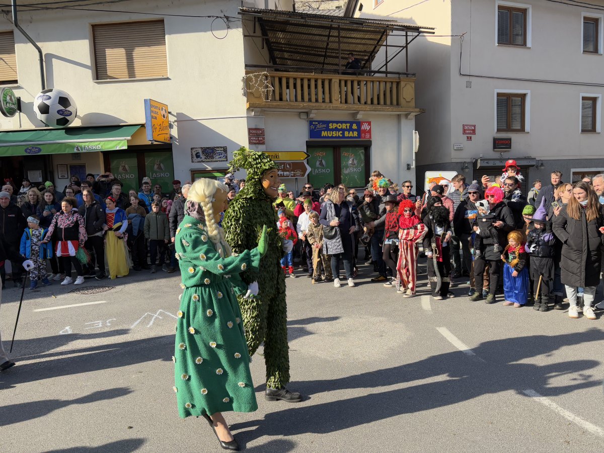 The Ivy Man and his girlfriend Daisy are very cheerful and represent the coming Spring..