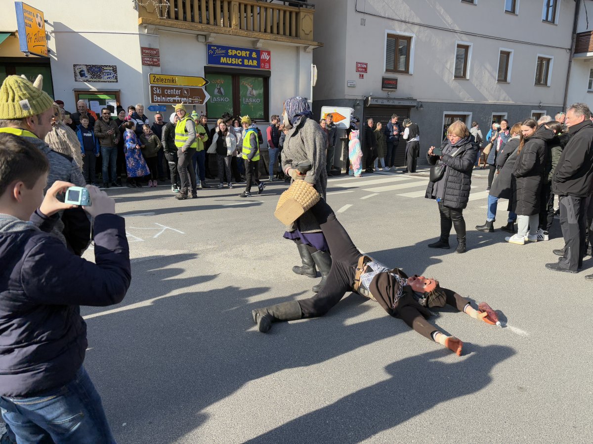 You can see 3 Laufarija members wearing the cool Green Beanies with the horns on here, like the PUST character..