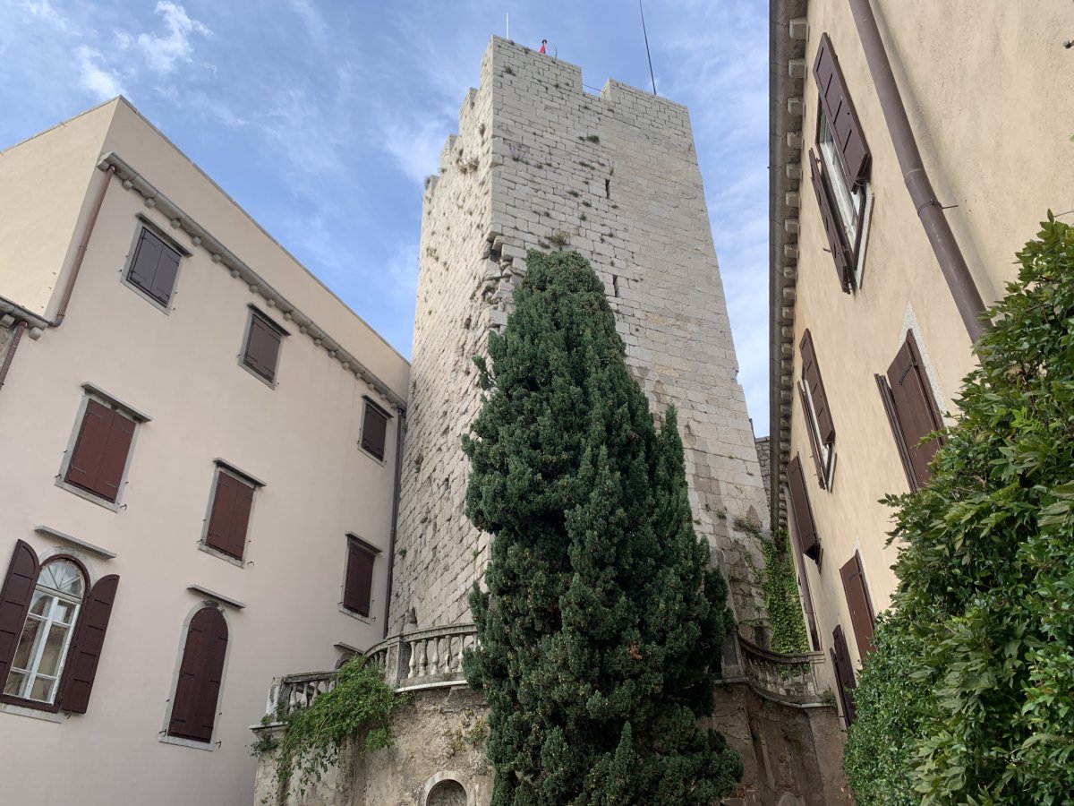 Access to the big tower from the inside courtyard..