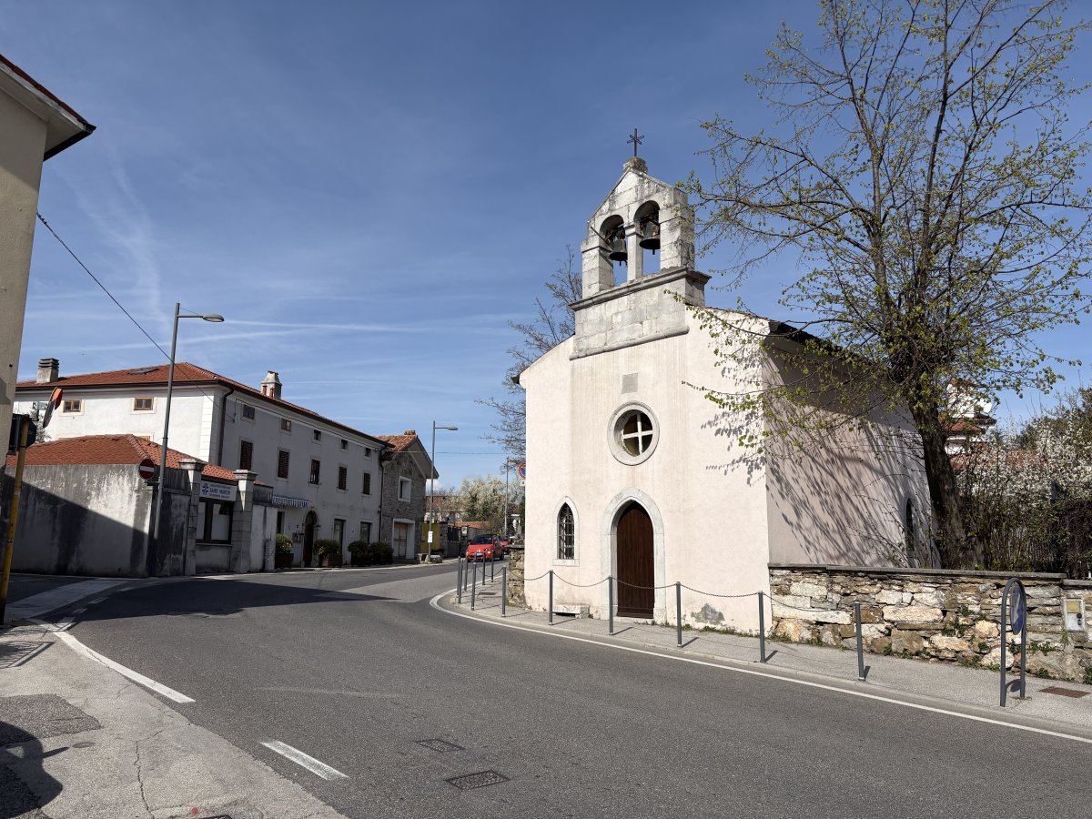 Explore the cute little Slovenian speaking villages now in Italy..
